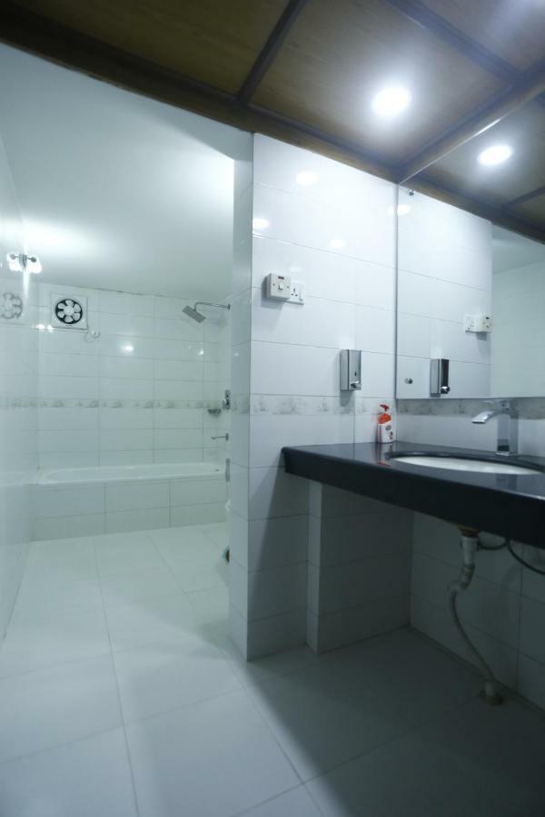 Hotel Garden Inn Sylhet Ngoại thất bức ảnh